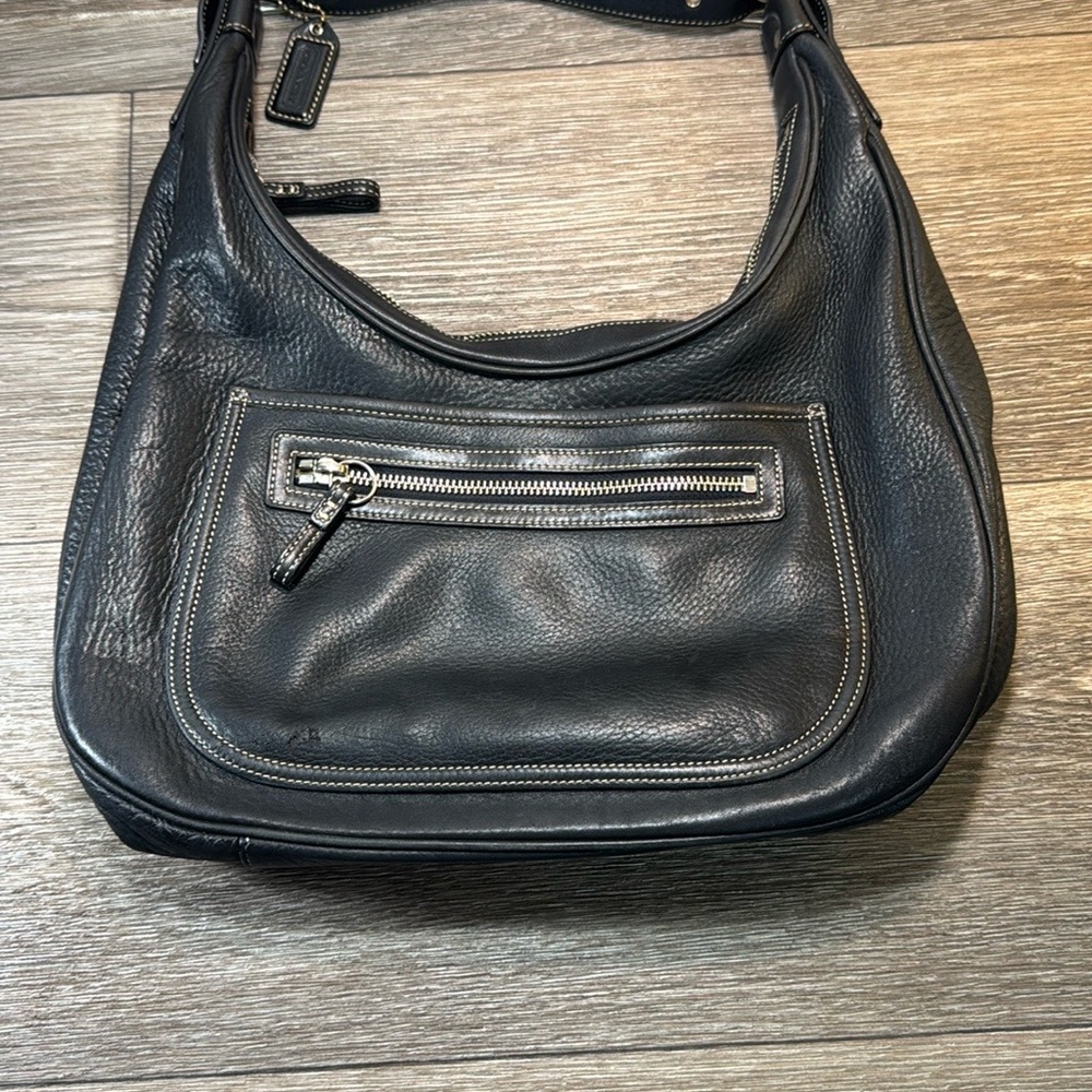Vintage Coach Black Leather Shoulder Bag - Picture 15 of 15